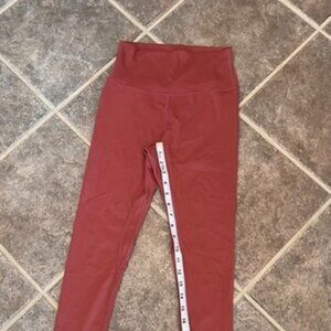 Lululemon leggings Wunder Under High-Rise Tights, women's size 4